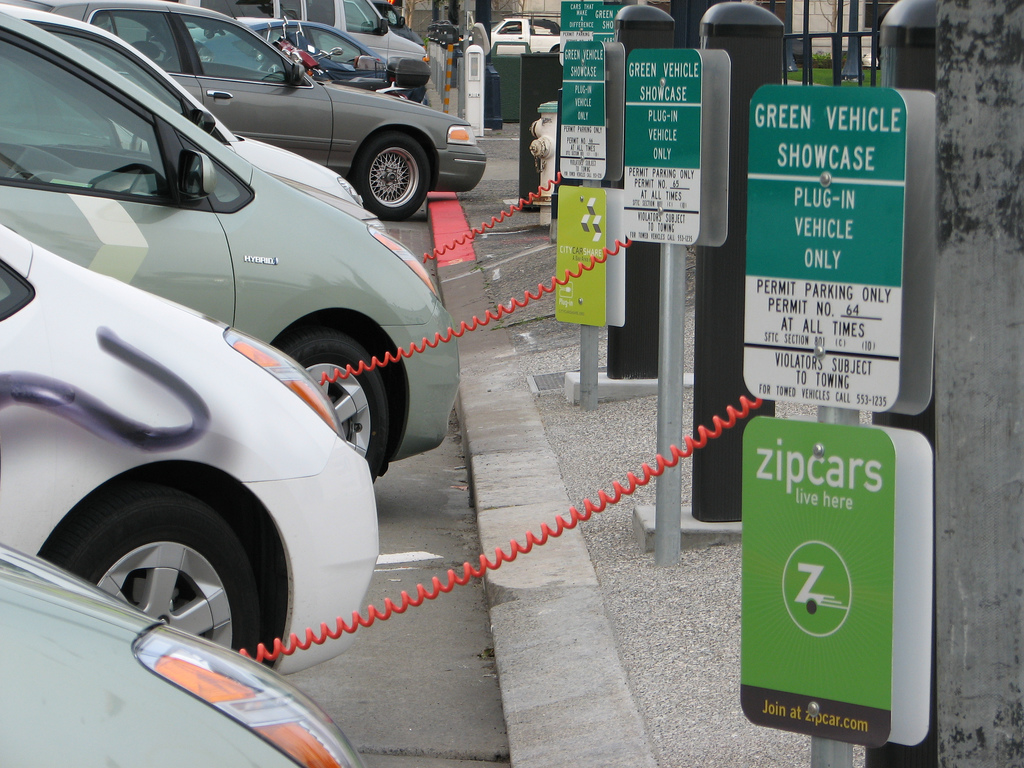Wie sieht die Mobilität der Zukunft aus? Das Foto zeigt die Elektro-Ladestation eines Carsharing-Anbieters in San Francisco.
