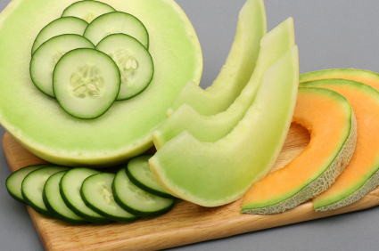 Gurken und Melonen - beliebte Gemüsesorten mit fernöstlicher Abstammung (Quelle: © iStockphoto.com/Christopher Bartley)