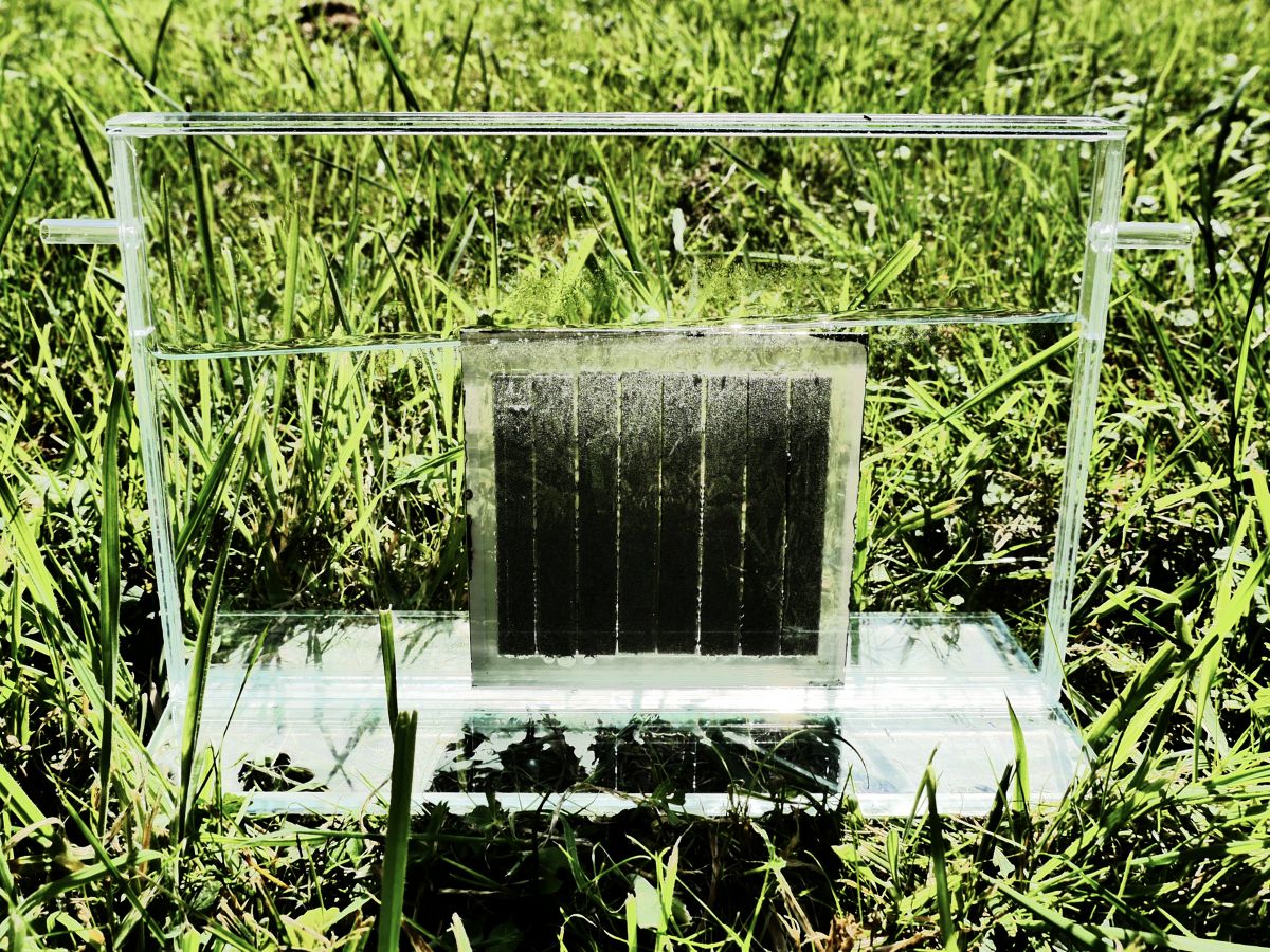 Das Photosynthese-System der Jülicher Solarzellenforscher ist kompakt und in sich geschlossen. (Bildquelle: © Forschungszentrum Jülich)