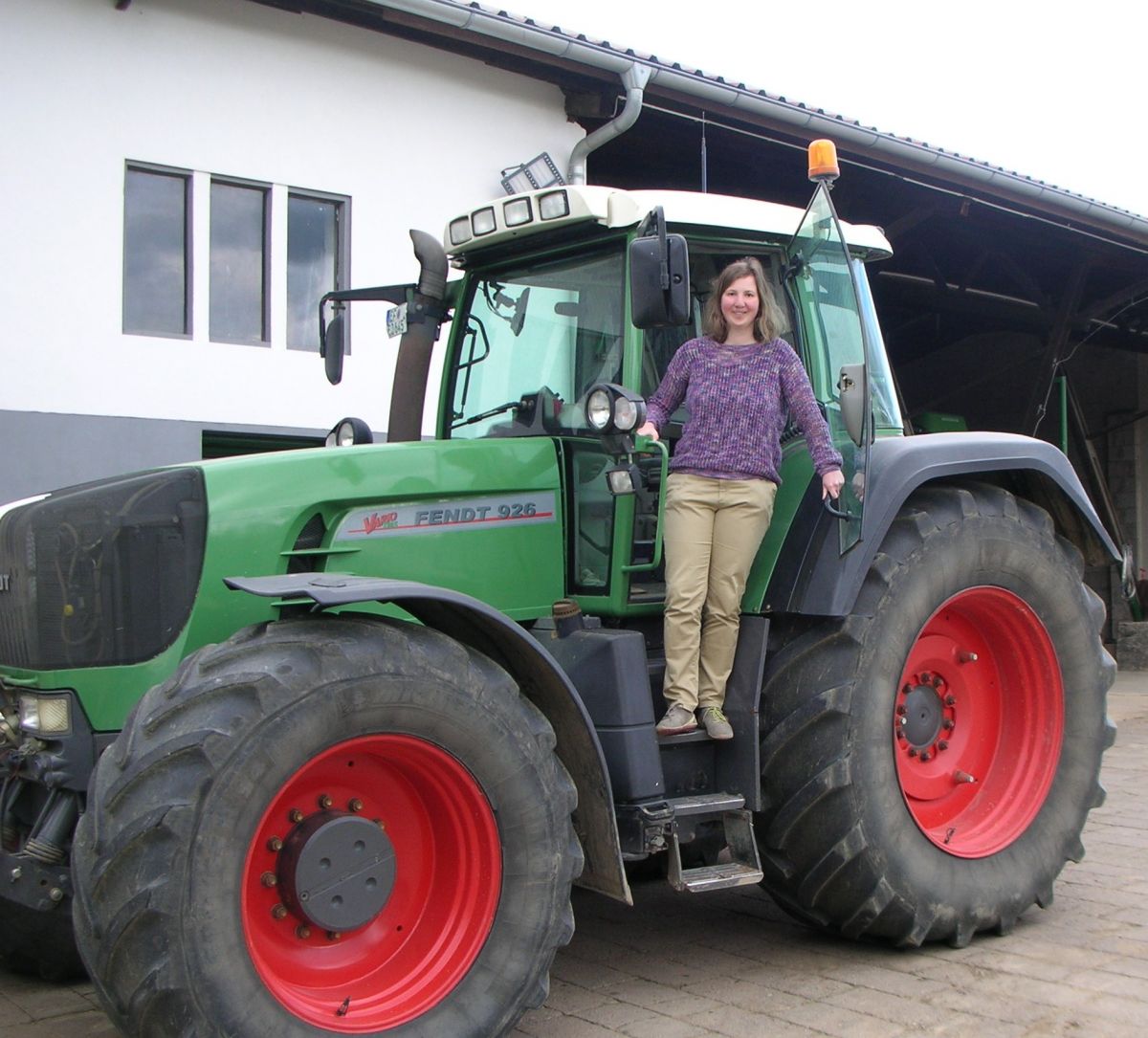 Ulrike Beukert ist auf einem Bauernhof  aufgewachsen und bringt auch ihre landwirtschaftlichen Kenntnisse in ihre Forschung ein.

