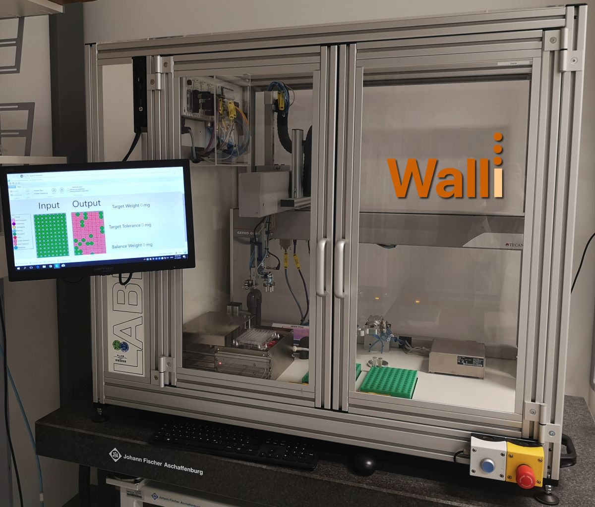 Roboter Walli zerkleinert und wiegt die getrockneten Blattproben im Labor ab. Dadurch kann die große Anzahl an Versuchspflanzen schneller bewältigt werden.
